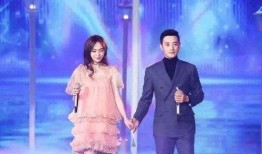 娱乐圈女主在颁奖典礼爆料,揭秘幕后真相