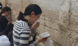 娱乐吃瓜君微笑,揭秘娱乐圈幕后故事