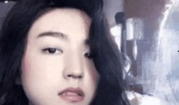 男扮丑女网红吃瓜,揭秘网络红人的真实面目